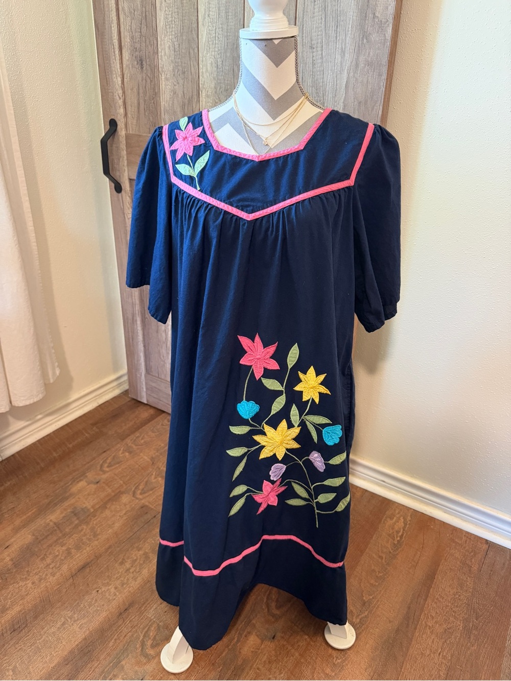 National Embroidered Boho Caftan House Patio Dress Navy Floral Lounge Muumuu Lg